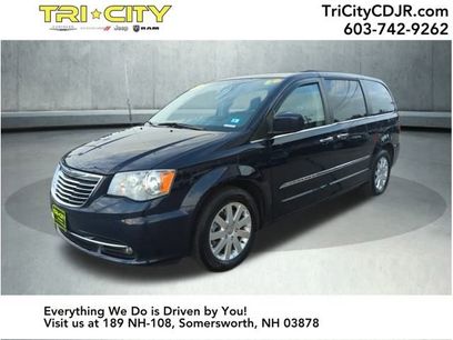 Used 2014 Chrysler Town & Country Touring w/ Driver Convenience Group
