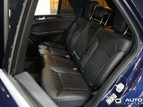 Used 2017 Mercedes-Benz GLE 400 4MATIC image 29
