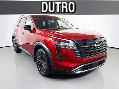 New 2026 Nissan Pathfinder SL w/ SL Premium Package