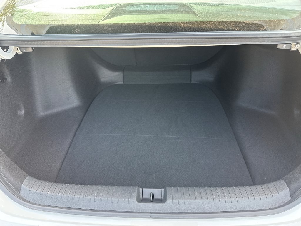 Used 2023 Honda Accord EX image 21