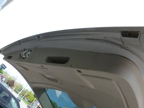 Used 2010 Dodge Grand Caravan SE w/ Climate Group FWD image 16