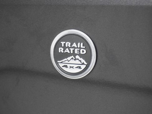 Used 2017 Jeep Wrangler Unlimited Rubicon w/ Connectivity Group image 8