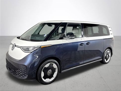 Used 2025 Volkswagen ID. Buzz Pro S Plus image 2