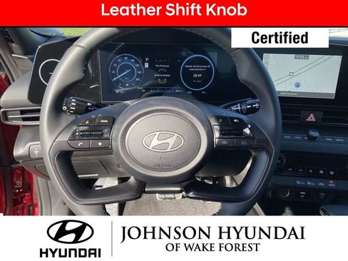 Certified 2025 Hyundai Elantra SEL w/ Cargo Package image 17