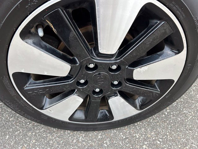 Used 2016 Kia Soul + w/ Designer's Package FWD image 9