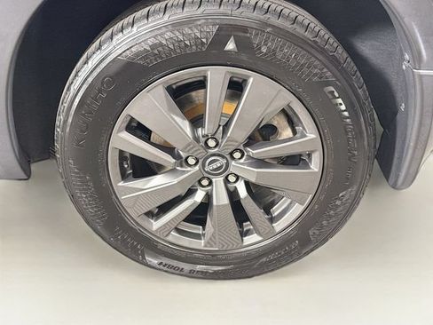 Used 2022 Nissan Pathfinder SV AWD/4WD image 37