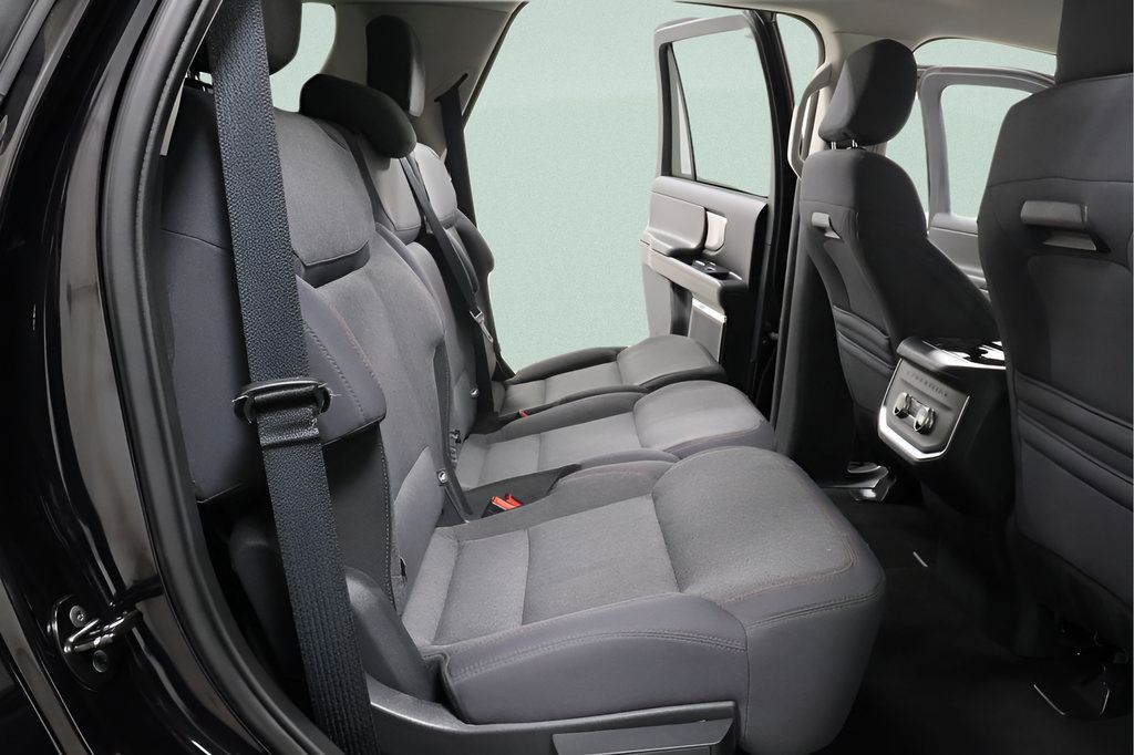 Used 2025 Ford Expedition Active AWD/4WD image 60
