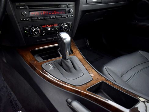 Used 2011 BMW 328i xDrive Coupe AWD/4WD image 21
