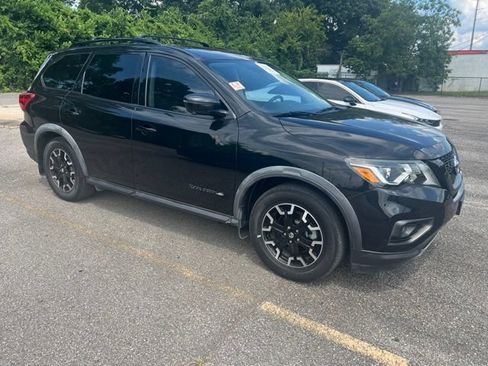 Used 2020 Nissan Pathfinder SL FWD image 3