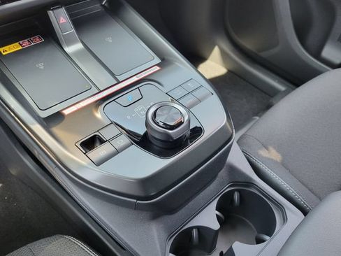 New 2026 Toyota C-HR AWD/4WD image 16