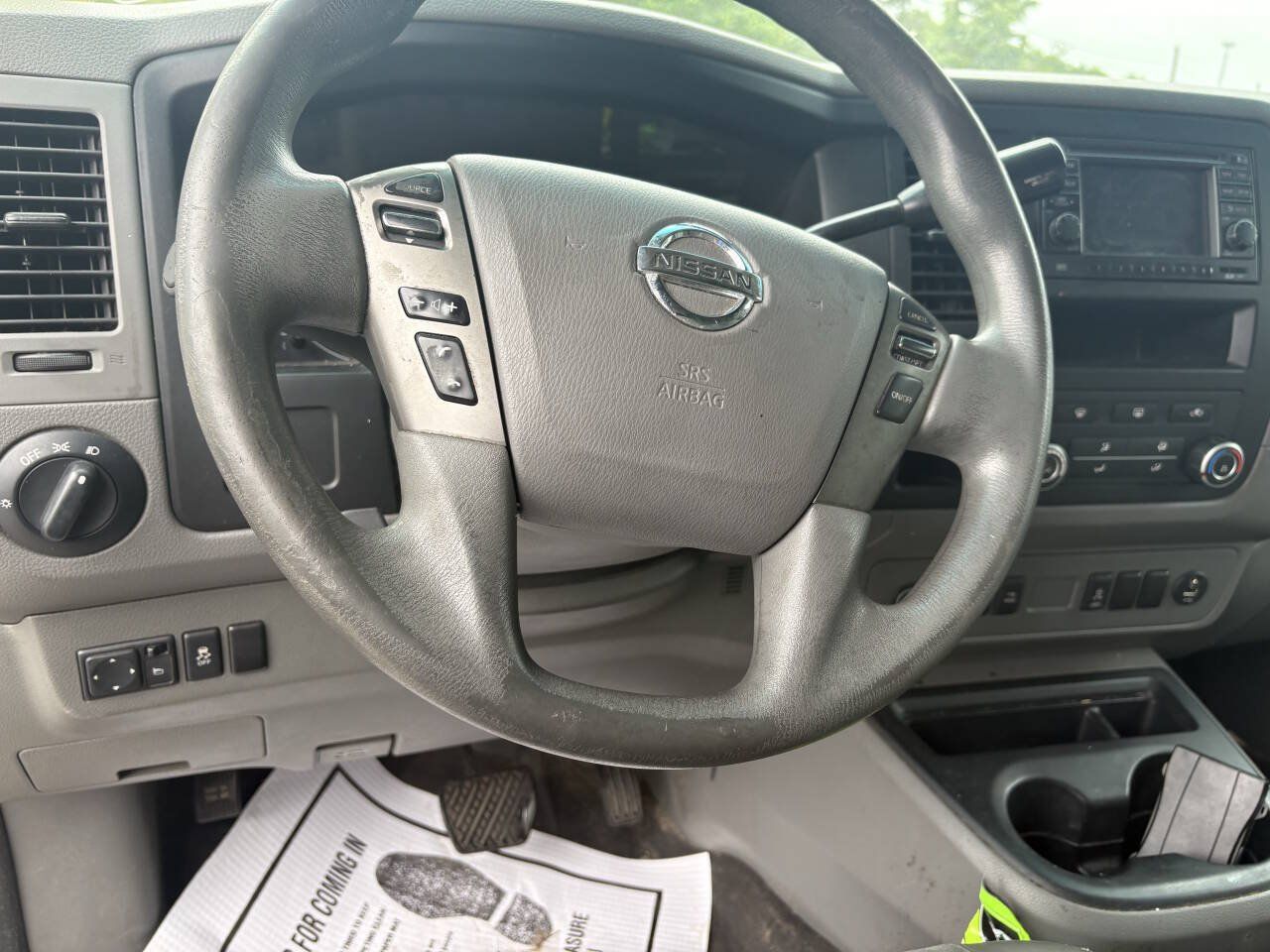 Used 2014 Nissan NV 2500 SV w/ V8 Appearance Package RWD image 9