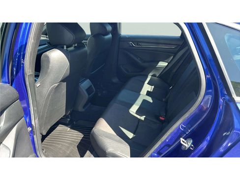 Used 2019 Honda Accord Sport image 11