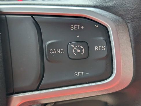 Used 2023 RAM 1500 Big Horn AWD/4WD image 29
