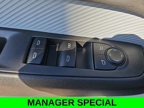 New 2027 Chevrolet Bolt RS w/ Technology Package FWD image 27