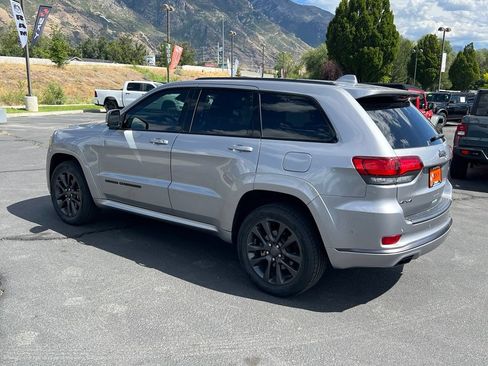 Used 2019 Jeep Grand Cherokee High Altitude AWD/4WD image 12