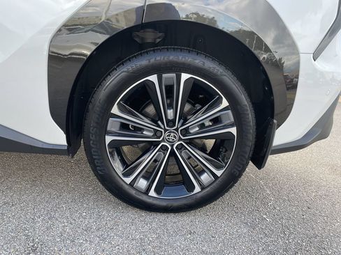 Used 2025 Toyota bZ4X AWD w/ Weather Package image 10