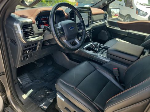 Used 2023 Ford F150 Lariat AWD/4WD image 9