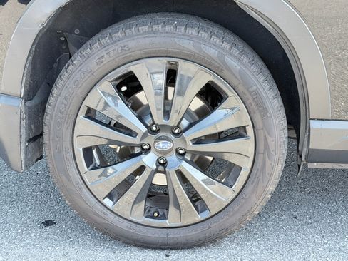 Used 2022 Subaru Ascent Onyx Edition AWD/4WD image 38