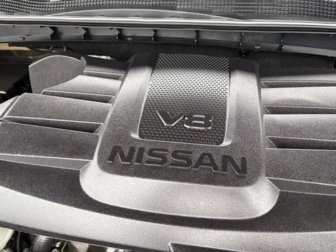 Used 2021 Nissan Titan Platinum Reserve w/ Moonroof Package image 19