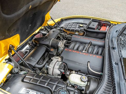 Used 2001 Chevrolet Corvette Convertible w/ Preferred Equipment Group2 image 23