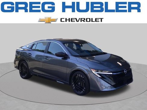 Used 2026 Nissan Sentra SR w/ Floor Mat Package FWD image 1