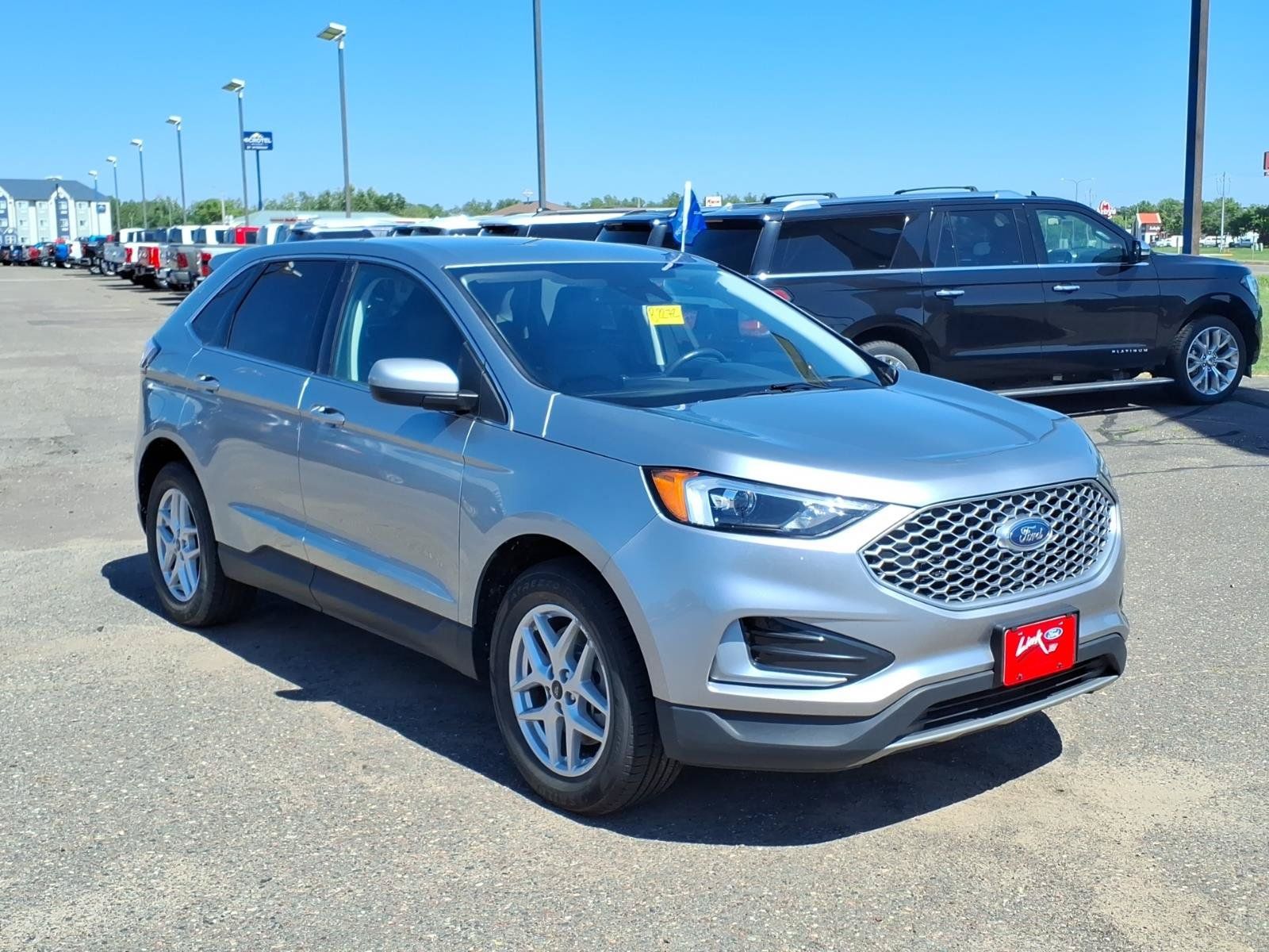 Certified 2024 Ford Edge SEL AWD/4WD image 8