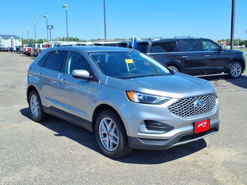 Certified 2024 Ford Edge SEL AWD/4WD image 8