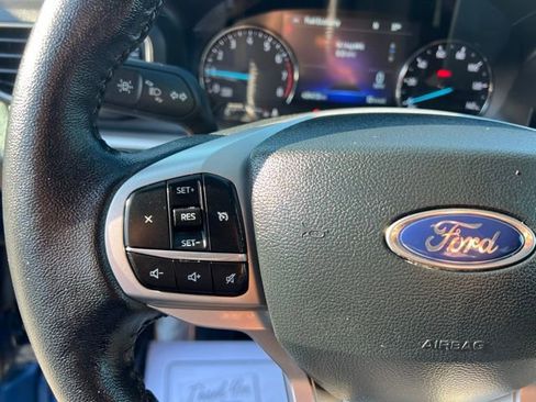 Used 2022 Ford Explorer XLT w/ Equipment Group 202A image 28