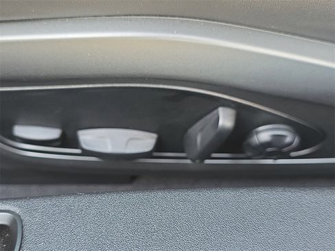 Certified 2024 Porsche 911 Carrera GTS image 25