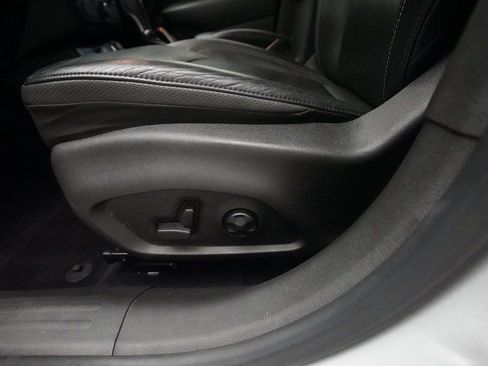 Used 2021 Jeep Renegade Limited image 28