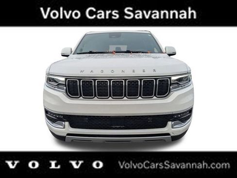 Used 2022 Jeep Wagoneer Series II w/ Premium Group I image 11