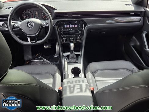 Used 2022 Volkswagen Passat 2.0T R-Line image 13