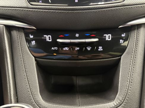 Used 2020 Cadillac XT5 Premium Luxury AWD/4WD image 17
