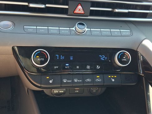 Certified 2023 Hyundai Elantra SEL w/ Convenience Package FWD image 15