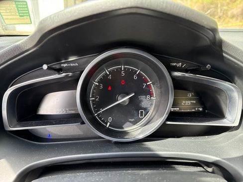 Used 2017 MAZDA MAZDA3 Grand Touring w/ Premium Equipment Package image 21