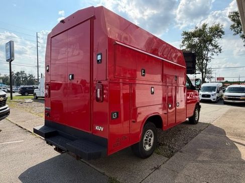 Used 2021 GMC Savana 3500 w/ Power Convenience Package RWD image 5