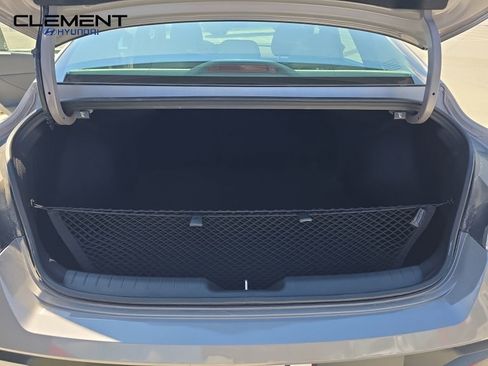 New 2025 Hyundai Elantra SEL image 9