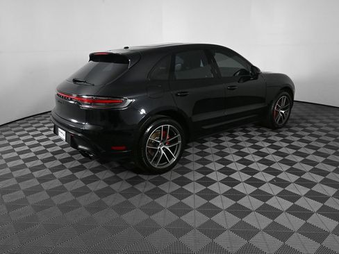 Used 2024 Porsche Macan S w/ Premium Plus Package image 25