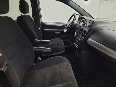 Used 2015 Dodge Grand Caravan SE w/ Quick Order Package 29E SE image 21
