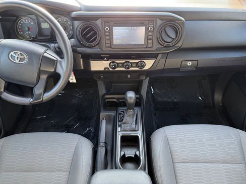Used 2017 Toyota Tacoma SR image 11