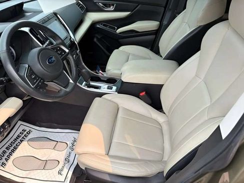 Used 2022 Subaru Ascent Limited w/ Technology Package AWD/4WD image 4