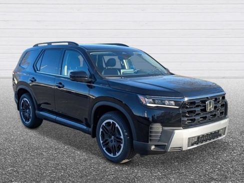 New 2026 Honda Pilot Touring image 7