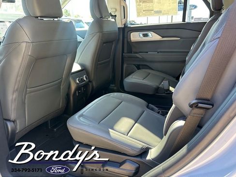 New 2026 Ford Explorer Active w/ Active Comfort Package image 10