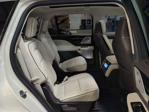 Used 2023 Lincoln Aviator Black Label image 28