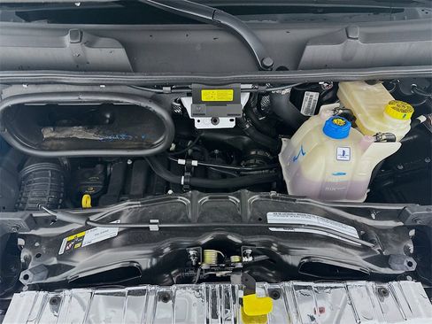 New 2026 RAM ProMaster 2500 w/ Quick Order Package 22G SLT image 18