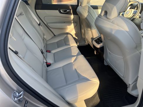 New 2026 Volvo XC60 B5 Ultra w/ Protection Package Premier AWD/4WD image 10