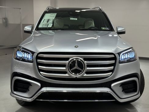 New 2026 Mercedes-Benz GLS 450 4MATIC image 3