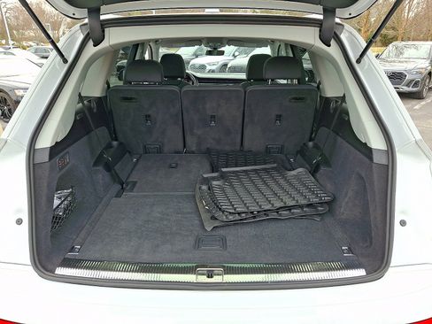 Used 2023 Audi Q7 Premium Plus w/ Premium Plus Package image 30