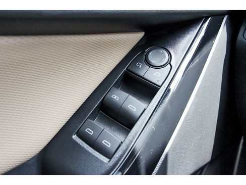 Used 2025 Chevrolet Equinox ACTIV w/ Convenience Package III image 22