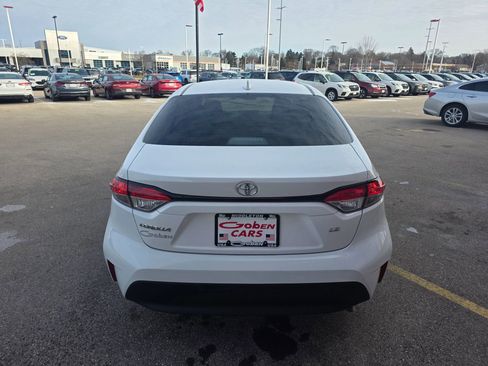Used 2024 Toyota Corolla LE image 4